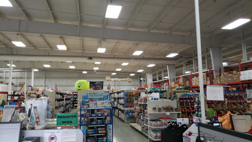 Pet Supply Store «Mounds Pet Food Warehouse», reviews and photos, 5350 King James Way, Fitchburg, WI 53719, USA