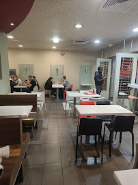 Atmosphère du Restaurant KFC MARSEILLE PLAN DE CAMPAGNE à Cabriès - n°2