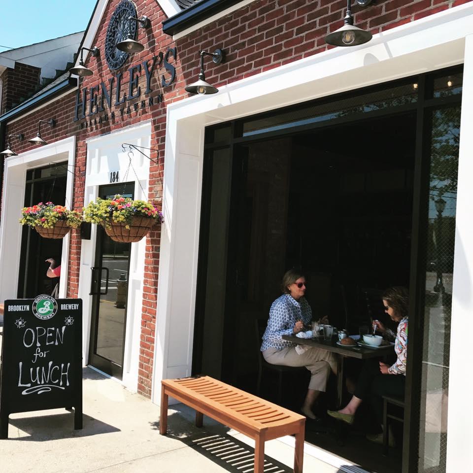 Henley's Village Tavern 11718