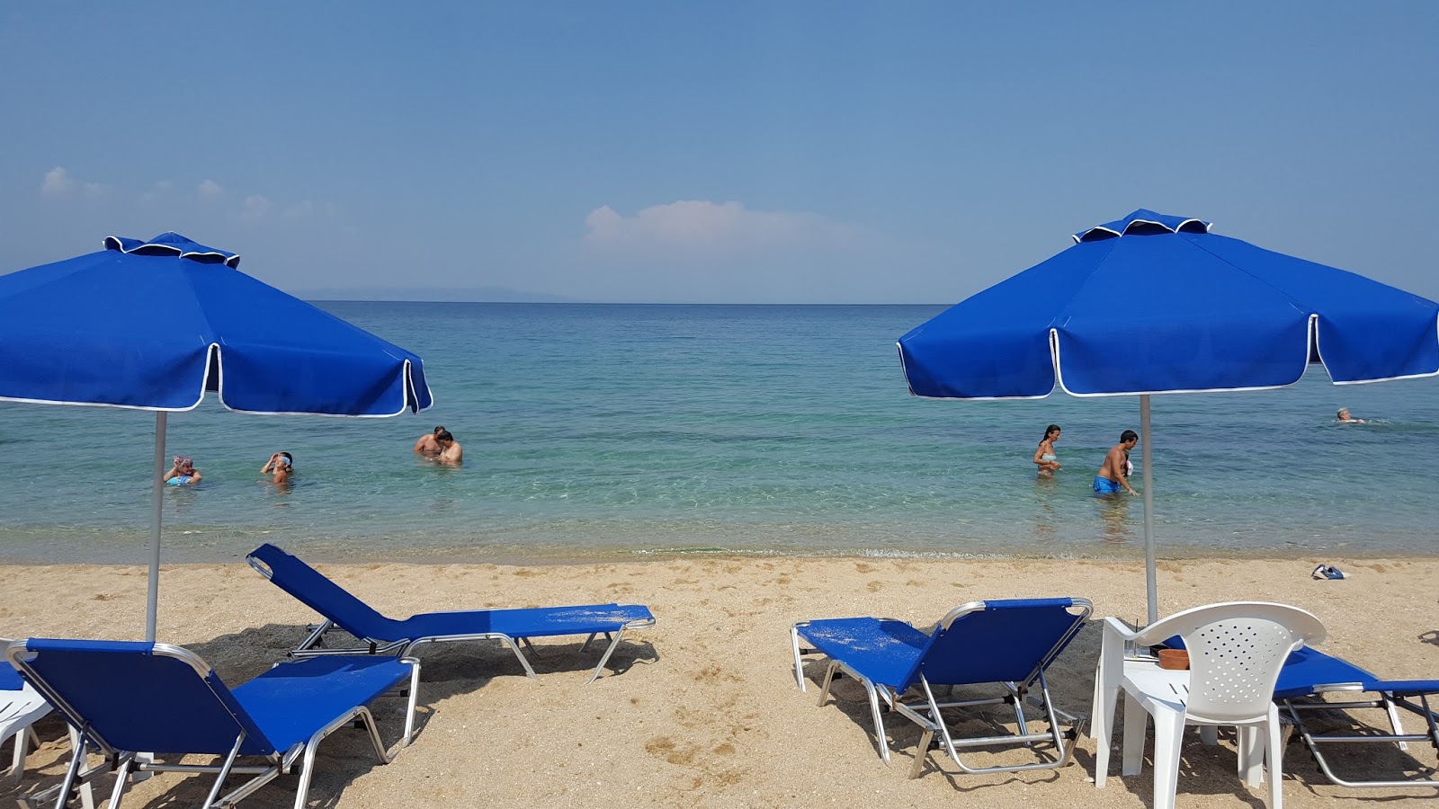 Fotografija Plaža Vina podprto z obalami