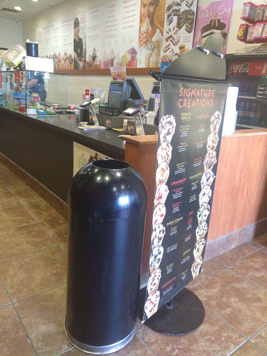 Ice Cream Shop «Cold Stone Creamery», reviews and photos, 4700 Vestal Pkwy E, Vestal, NY 13850, USA