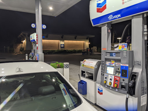 Gas Station «Chevron», reviews and photos, 107 E McKnight Way, Grass Valley, CA 95949, USA