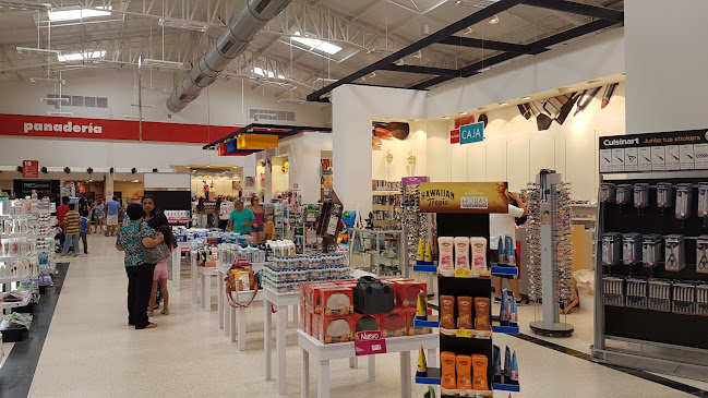 Opiniones de El Paseo Shopping Bahía de Caráquez en Bahía de Caráquez - Zapatería