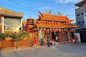 Hok Lay Kiong Temple image
