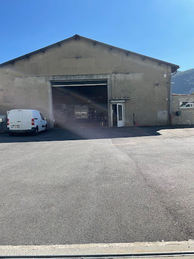 Photo 6 - Garage Davat