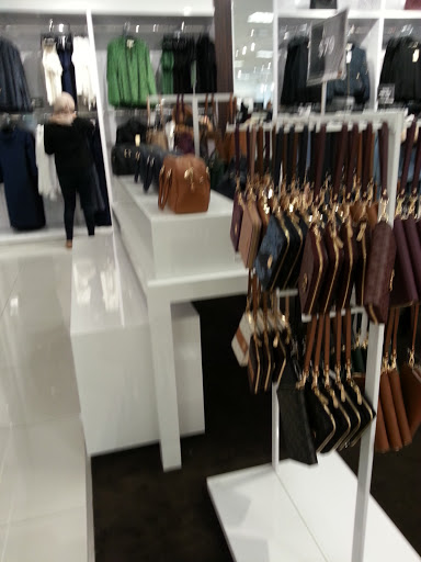 Fashion Accessories Store «Michael Kors», reviews and photos, 1650 Premium Outlet Blvd #1800, Aurora, IL 60502, USA