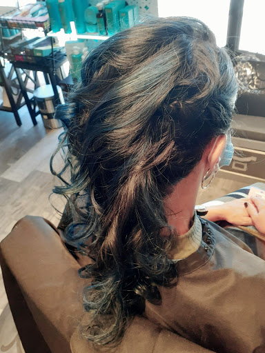 Beauty Salon «Salon 131», reviews and photos, 13049 Park Blvd N, Seminole, FL 33776, USA