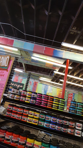 Art Supply Store «Artist & Craftsman Supply Kansas City», reviews and photos, 229 Southwest Blvd, Kansas City, MO 64108, USA