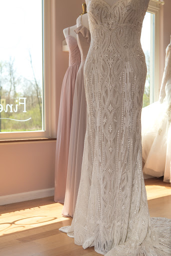 Bridal Shop «Here Comes The Dress», reviews and photos, 850 E 1050 N #101, Chesterton, IN 46304, USA