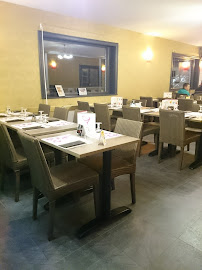 Atmosphère du Restaurant Le Domaine du Faux Rieux à Ferrière-la-Grande - n°5
