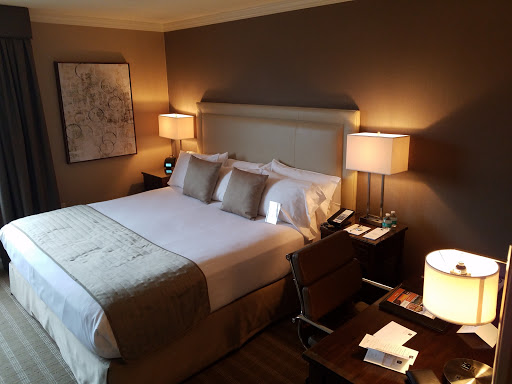 Hotel «Ethan Allen Hotel», reviews and photos, 21 Lake Ave Ext, Danbury, CT 06811, USA