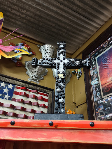 Furniture Store «Rustic Unlimited», reviews and photos, 30001 US-281, Bulverde, TX 78163, USA