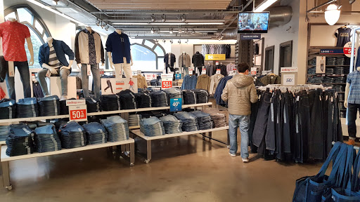 Clothing Store «Old Navy», reviews and photos, 801 Market St, San Francisco, CA 94103, USA