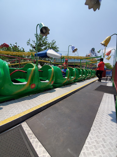 Amusement Park «Adventurers Amusement Park», reviews and photos, 1824 Shore Pkwy, Brooklyn, NY 11214, USA