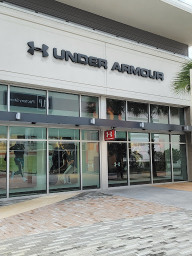Clothing Store «Under Armour Factory House», reviews and photos, 1100 Cornerstone Blvd #300, Daytona Beach, FL 32117, USA