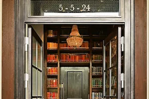 TOKYO Whisky Library image