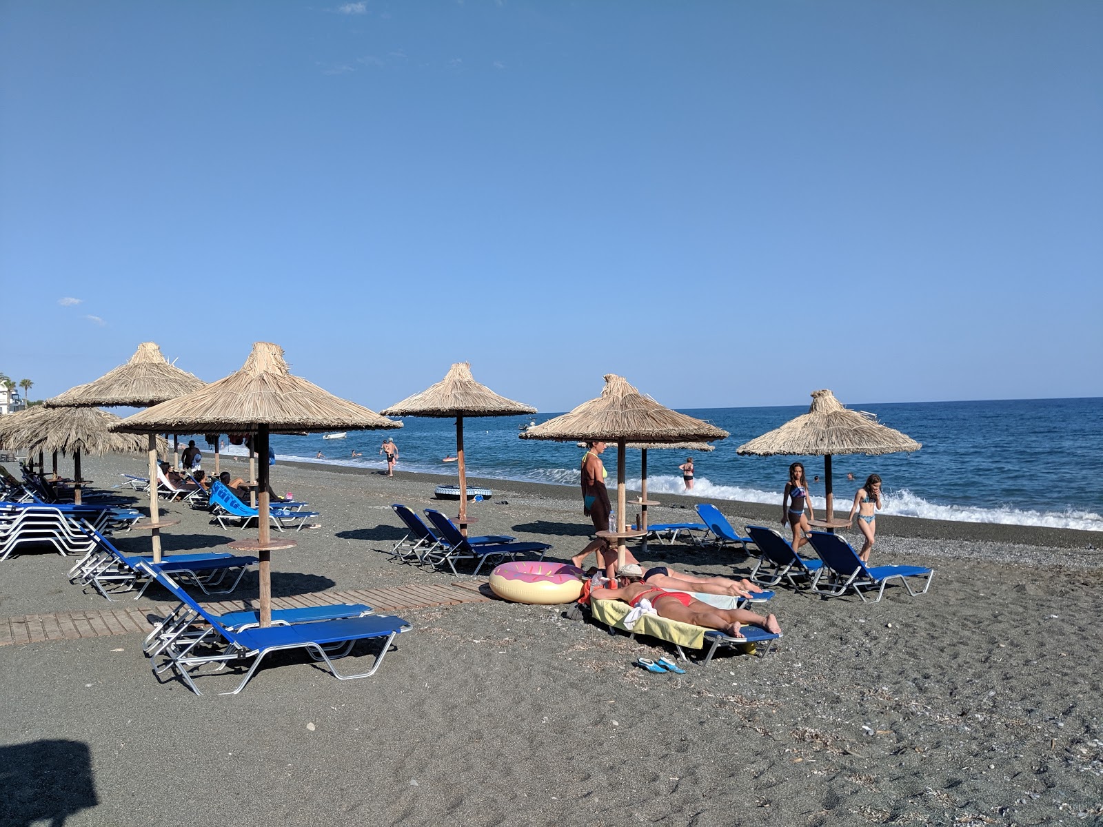 Mirtos beach'in fotoğrafı imkanlar alanı
