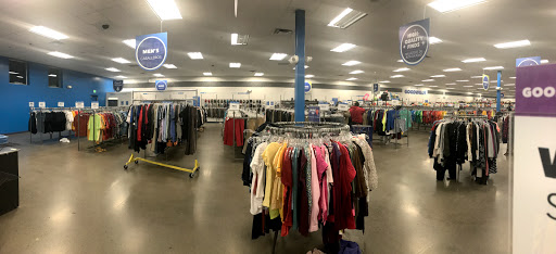 Thrift Store «35th Ave & Southern Goodwill Retail Store & Donation Center», reviews and photos, 3636 W Southern Ave, Phoenix, AZ 85041, USA