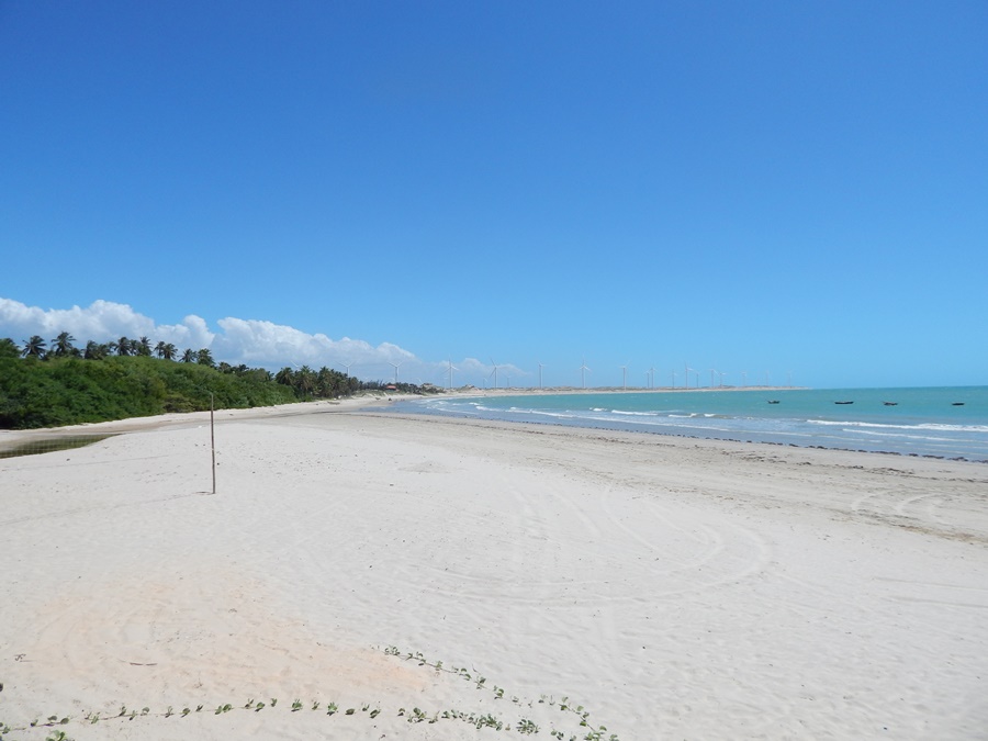 Zdjęcie Praia de Amontada z powierzchnią turkusowa czysta woda