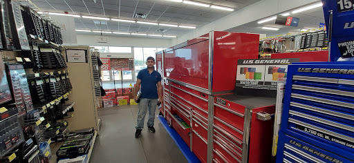 Hardware Store «Harbor Freight Tools», reviews and photos, 1317 E Osceola Pkwy, Kissimmee, FL 34744, USA