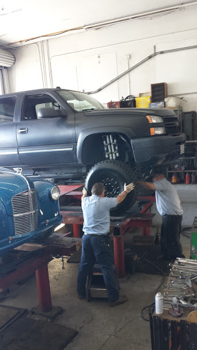 Auto Repair Shop «Auto Worx», reviews and photos, 17052 E Foothill Blvd A, Fontana, CA 92335, USA