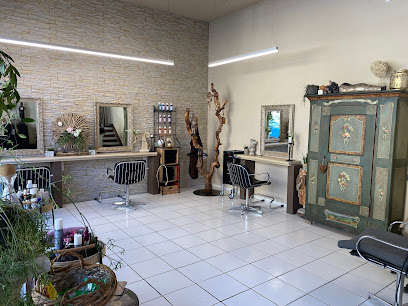 California Hair-Studio