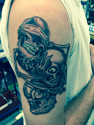 Tattoo Shop «Kentucky Tattoos», reviews and photos, 7316 Preston Hwy, Okolona, KY 40219, USA