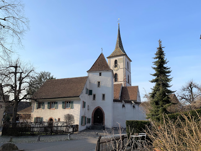 Rezensionen über Reformierte Kirche St. Arbogast Muttenz in Muttenz - Bank