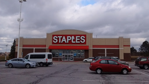 Staples, 8205 Broadway, Merrillville, IN 46410, USA, 