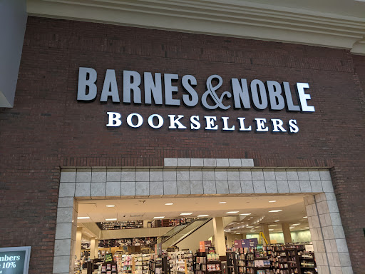 Book Store «Barnes & Noble», reviews and photos, 3 S Tunnel Rd, Asheville, NC 28805, USA
