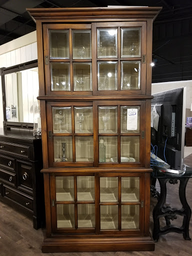 Furniture Store «D.T. McCall & Sons», reviews and photos, 1300 S Jefferson Ave, Cookeville, TN 38506, USA