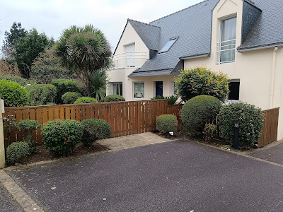 CÔTÉ JARDIN à Caudan