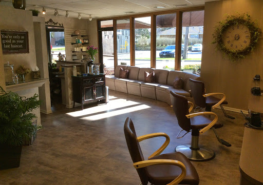 Hair Salon «Studio 4 Hair Salon, Barrington IL., 60010», reviews and photos, 120 S Lageshulte St, Barrington, IL 60010, USA