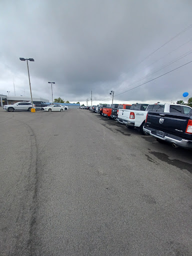 Chrysler Dealer «Chrysler of Lawrenceburg», reviews and photos, 1181 Bypass S, Lawrenceburg, KY 40342, USA