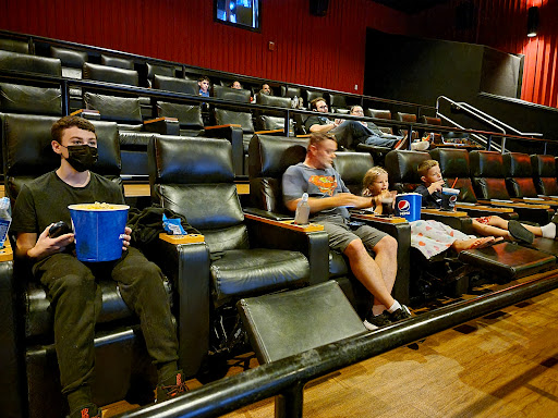 Movie Theater «Regal Cinemas Hamburg Pavilion 16 & RPX», reviews and photos, 1949 Star Shoot Pkwy, Lexington, KY 40509, USA