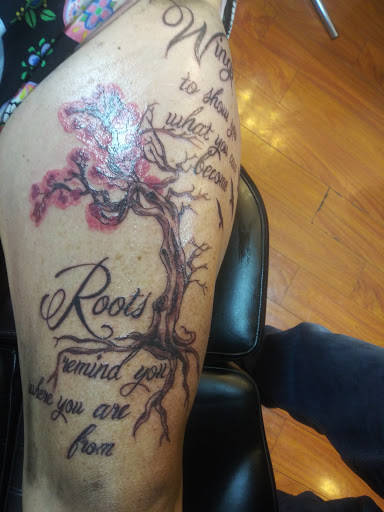 Dawg-E-Style Tattoos, 7 Phoenix Ave, Waterbury, CT 06702, USA, 