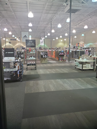 Shoe Store «DSW Designer Shoe Warehouse», reviews and photos, 4741 Ashford Dunwoody Rd, Dunwoody, GA 30338, USA