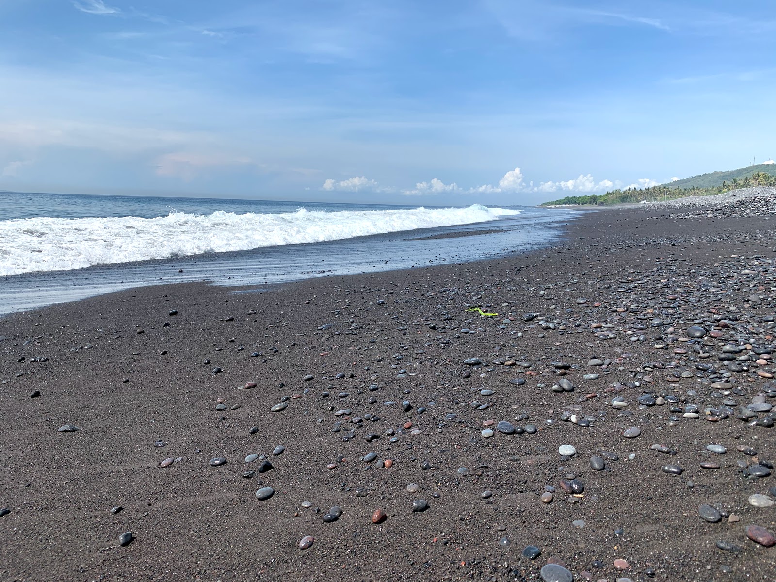 Foto von Pengalon Beach mit langer gerader strand