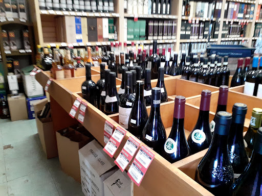 Wine Store «Norfolk Wine & Spirits», reviews and photos, 206 Dedham St, Norfolk, MA 02056, USA