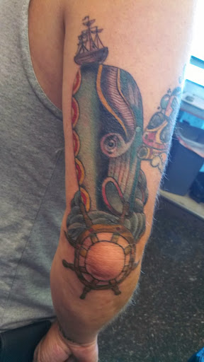 Tattoo Shop «Red Rabbit Studio», reviews and photos, 454 W Turkeyfoot Lake Rd, Akron, OH 44319, USA