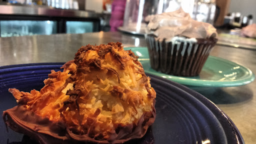 Restaurant «Black Dog Cafe», reviews and photos, 308 E Prince St, St Paul, MN 55101, USA