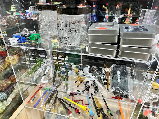 Tobacco Shop «Smokers Heaven KC», reviews and photos, 10145 Wornall Rd, Kansas City, MO 64114, USA