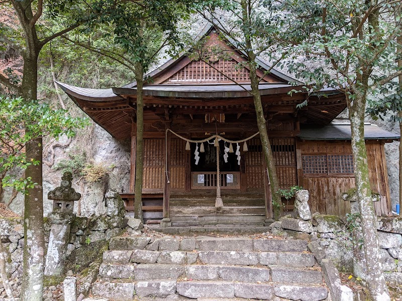 玉屋神社