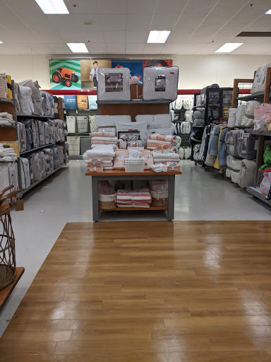 Department Store «T.J. Maxx», reviews and photos, 191 E Main St, Westfield, MA 01085, USA