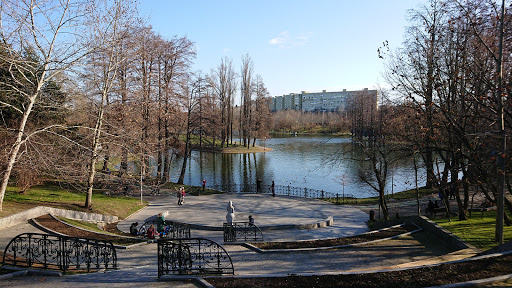 Parcurile sărbătoresc zilele de naștere Bucharest
