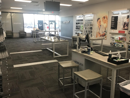 Cell Phone Store «GoWireless Verizon Authorized Retailer», reviews and photos, 728 Corylus Dr SW, Pataskala, OH 43062, USA