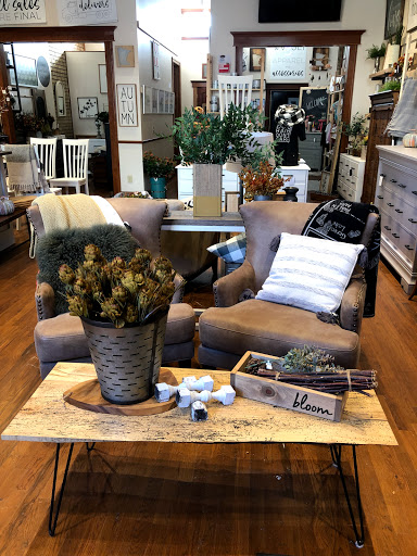 Furniture Store «Carver Junk Company», reviews and photos, 206 N Chestnut St, Chaska, MN 55318, USA