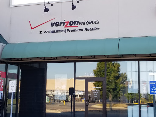 Verizon Wireless - Z Wireless, 1594 Washington St, Pella, IA 50219, USA, 