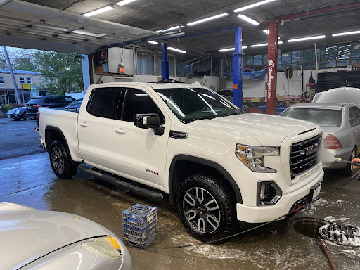 Car Dealer «Kings Point Auto», reviews and photos, 744 Middle Neck Rd, Great Neck, NY 11024, USA