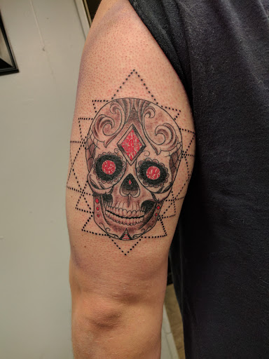 Tattoo Shop «main street ink», reviews and photos, 105 E Kentucky St, Franklin, KY 42134, USA